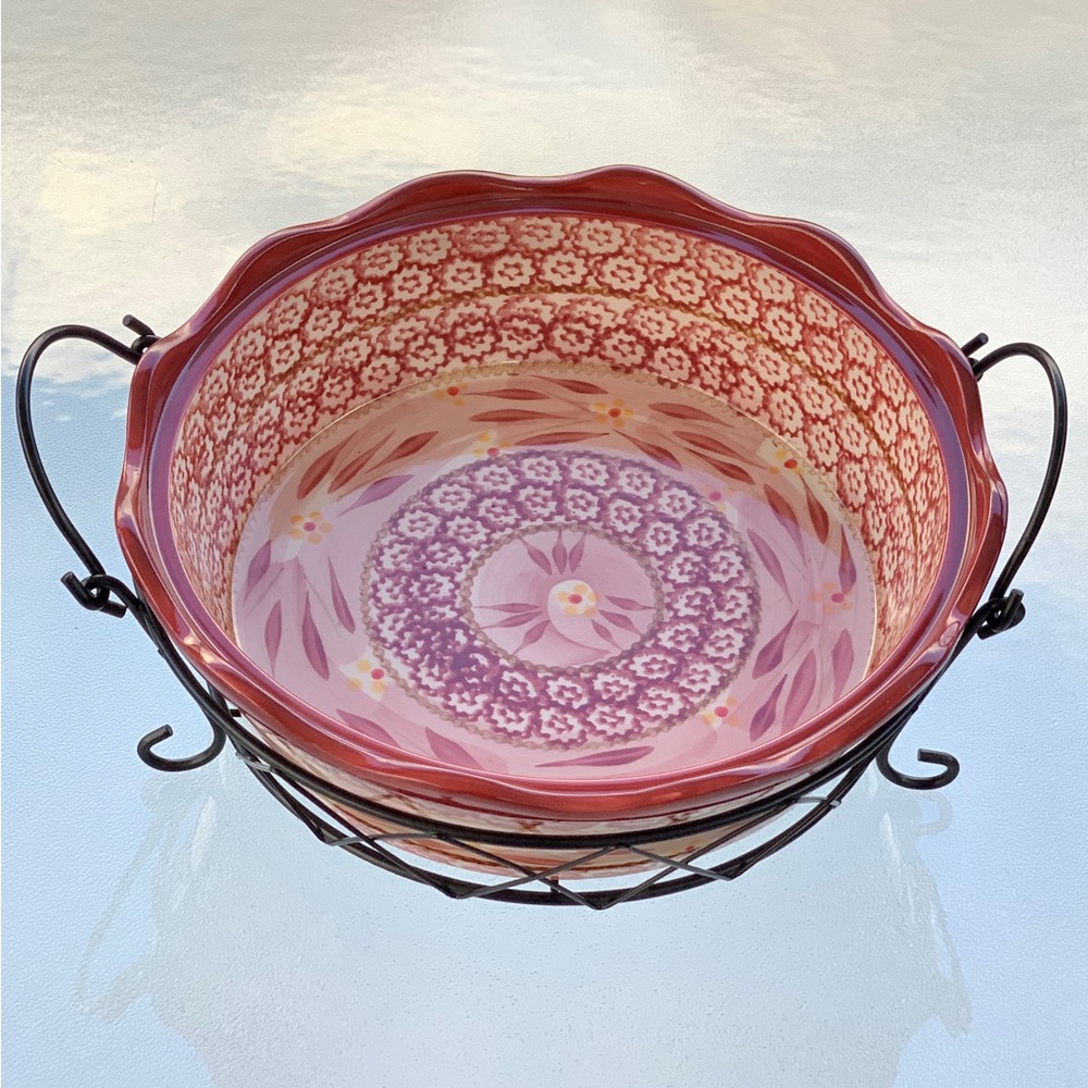 Temp-Tations Old World 2.5 Quart Red Pattern Casserole Dish with Carrier